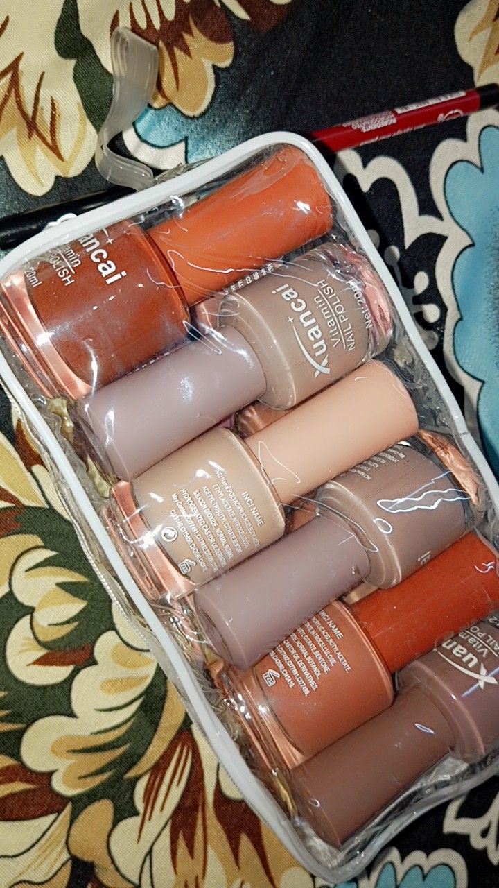 12 pcs nail polish set light colours attractive colours nail paint