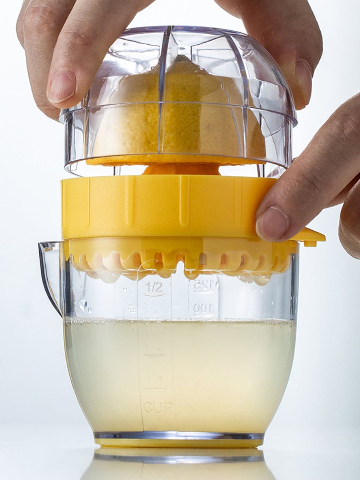 Handy Manual Orange/Lemon juicer Kinnow Orange Juicer Manual 500ml 5x4 inches (Random Colors)